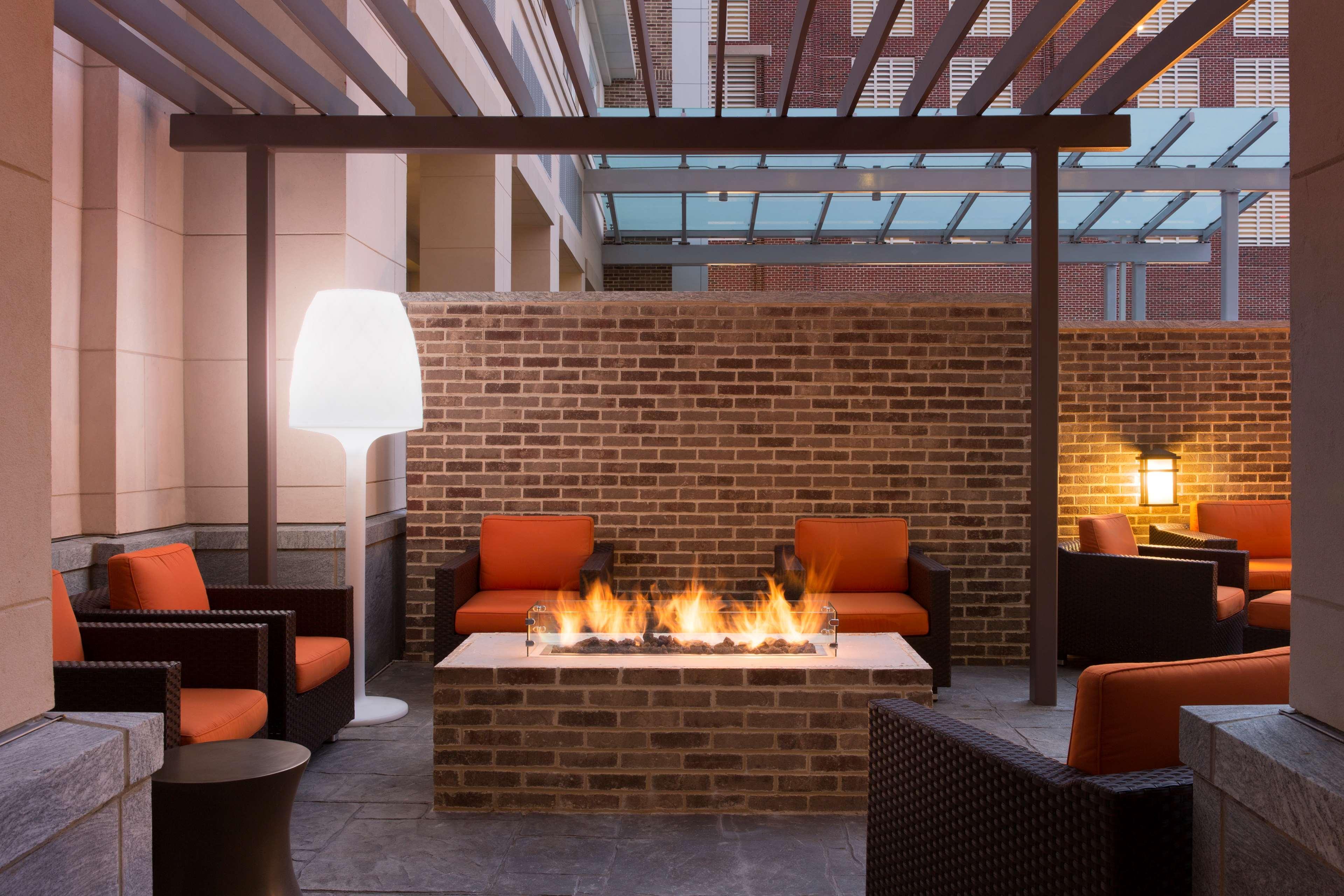 Готель Hyatt House Charleston - Historic District Екстер'єр фото