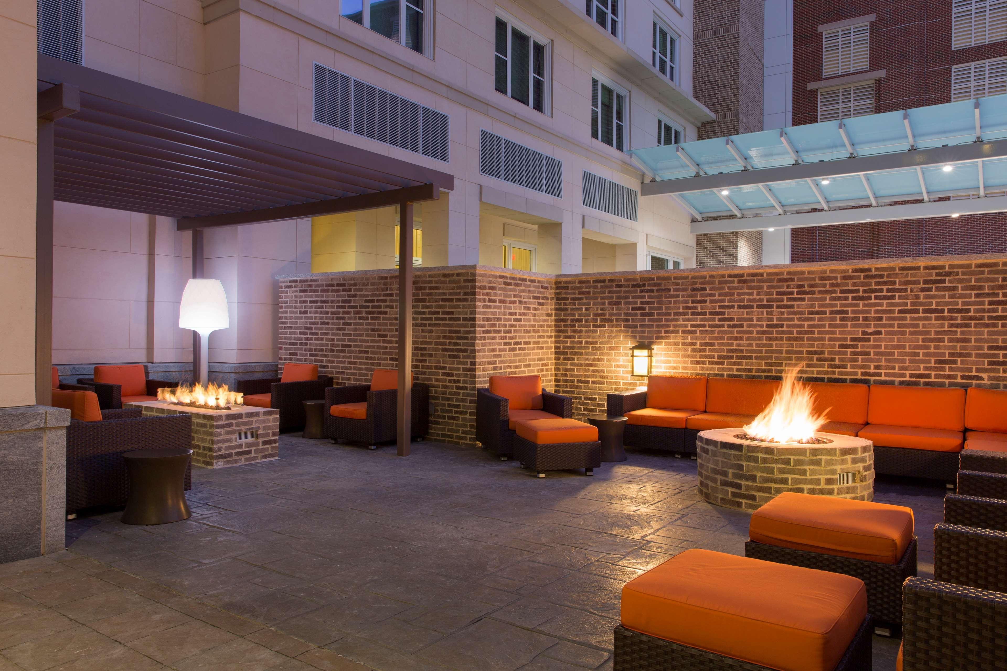 Готель Hyatt House Charleston - Historic District Екстер'єр фото