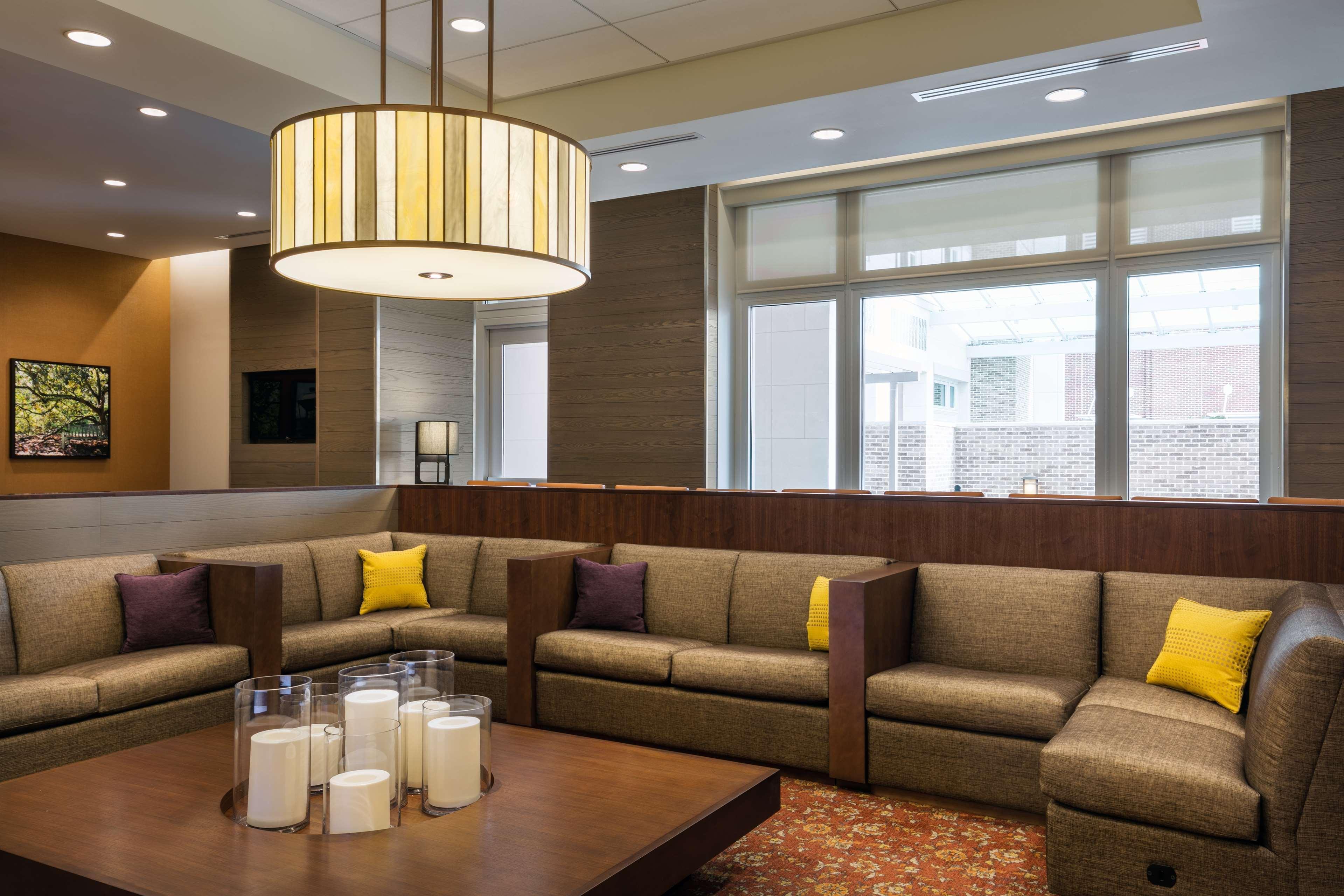 Готель Hyatt House Charleston - Historic District Інтер'єр фото